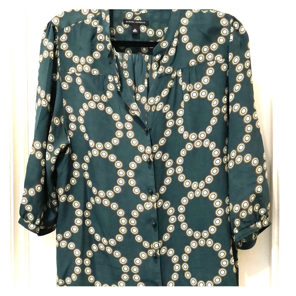 Banana Republic Green circle blouse